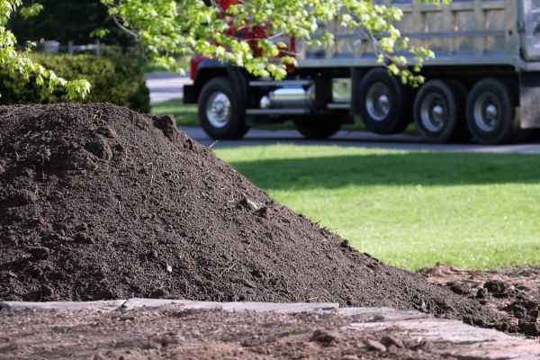 Yard Dirt Delivery in Norwalk